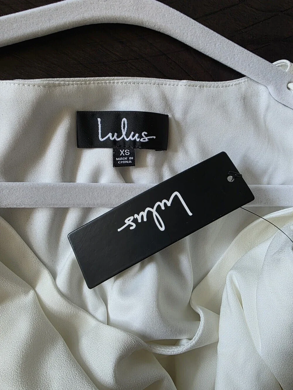 Lulus Chiffon Short Sleeve V-Neck Freestyle White Shift Dress - Size XS - NWT